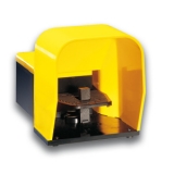 KG210L11 Ножной выключатель,1  педаль, пластиковый корпус 1N O+1NC медленное переключение preview