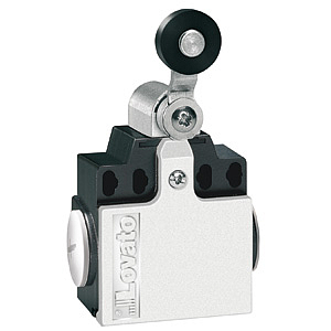 KC E1 L20 ПЛАСТИК. РОЛИК, ф19x5mm, 2НО МЕДЛ. СРАБАТЫВАНИЕ