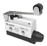 LSAR7-121 Мини концевой выключатель, Тип толкателя - шарнирный рычаг  L= 57,5 мм с роликом Ф12x8,5 мм, НО/НЗ (10A/250V) 