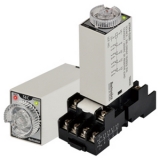 ATM4-65S Миниатюрный аналоговый таймер, 21,5x28x59,3мм, 14-конт. штекер, под розетку RT704-B, питание 100-120VAC, Запуск по вкл. питания, задержка по вкл. питания, Временной диапазон от 0,5 до 5 сек., 4 перекидных контакта 3A, 250VAC.